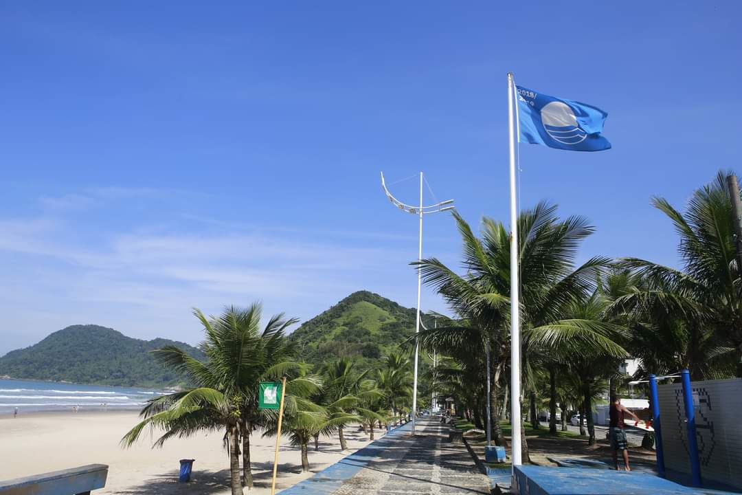 Praia do Tombo no Guarujá